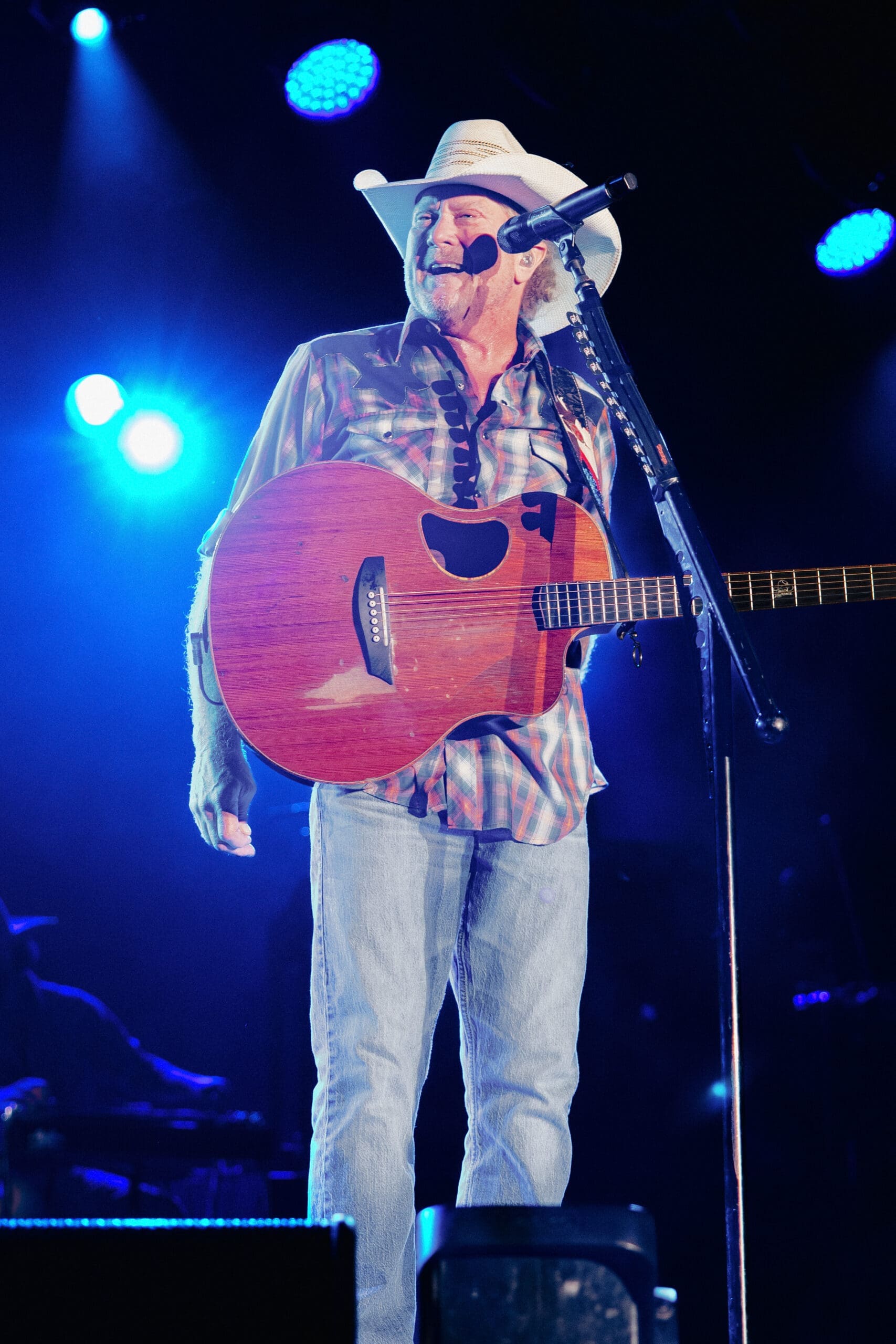 Tracy Lawrence performing live at Muckleshoot Casino Resort in Auburn Washington